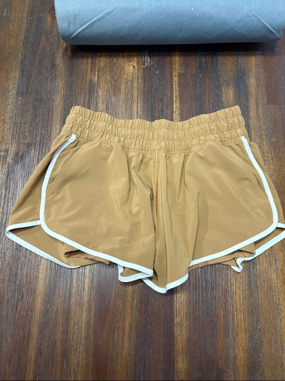 aerie Camel Athletic Shorts with White Trim Size XXS
